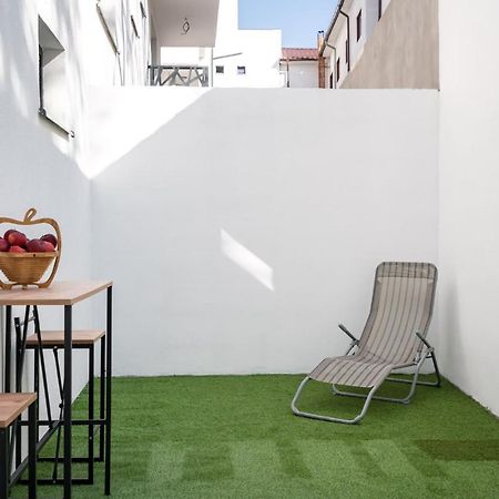Central Apartment Diamond Bukares Bagian luar foto