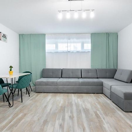 Central Apartment Diamond Bukares Bagian luar foto