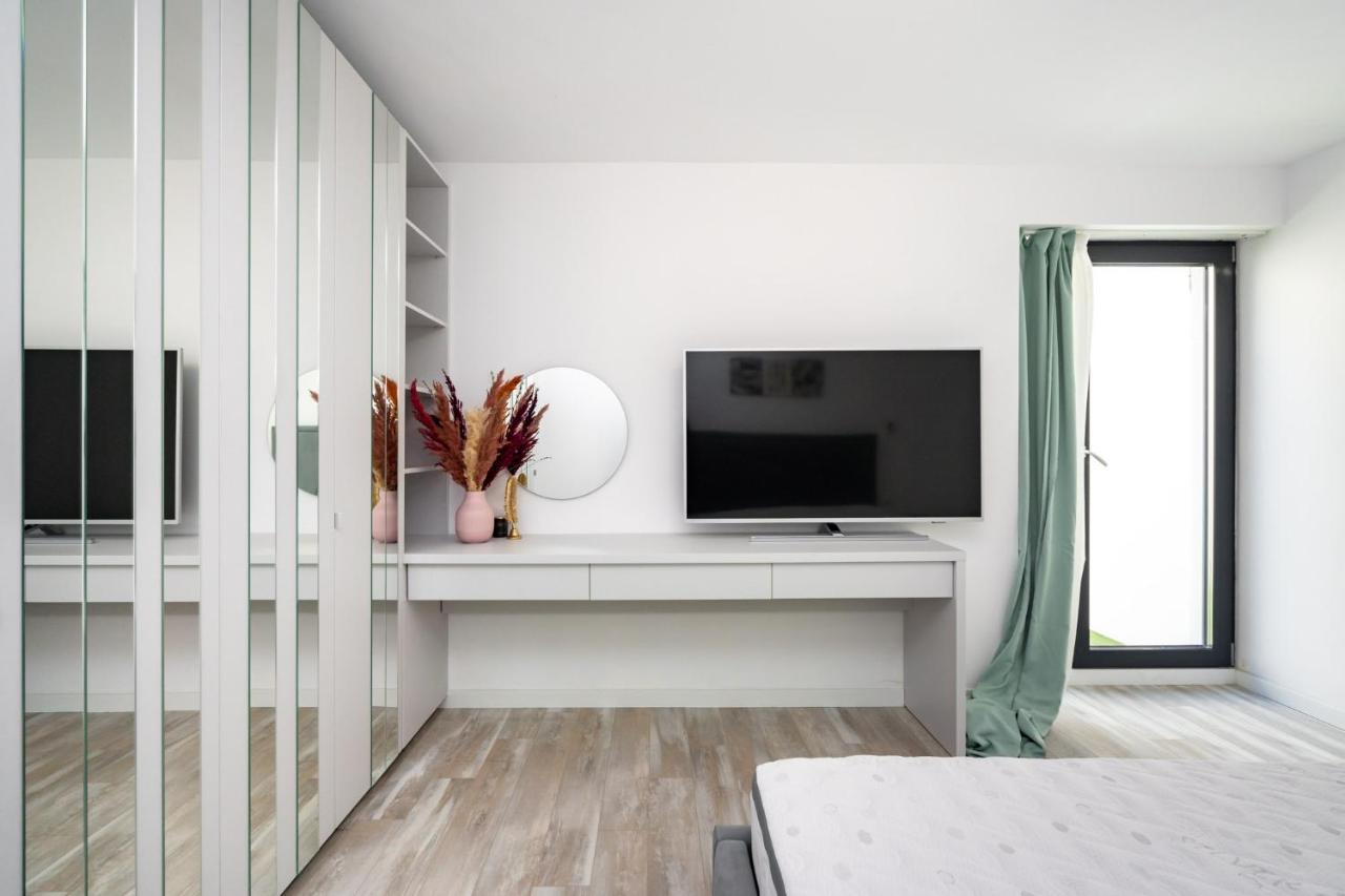 Central Apartment Diamond Bukares Bagian luar foto